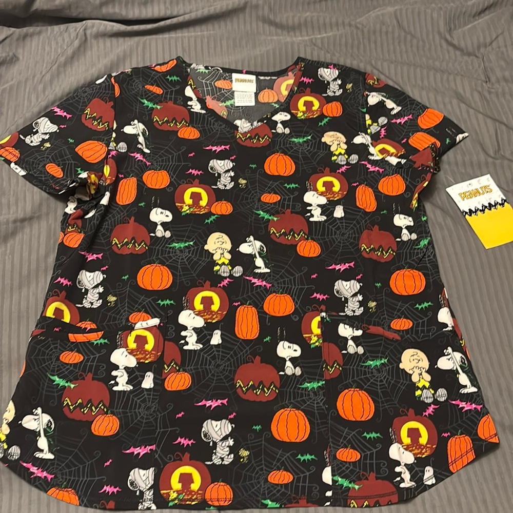 Peanuts Halloween Scrub Top Size Large New